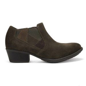 Earth Origins ~ Christine - Gray Suede bootie ~ 8.5 M